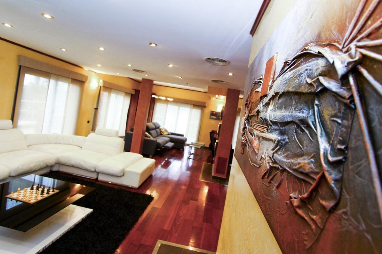 Villa Planet Salou Exterior photo